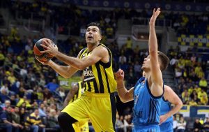 Sloukas se acerca al Real Madrid