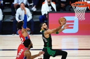 Playoffs NBA: El factor pista manda en la primera noche