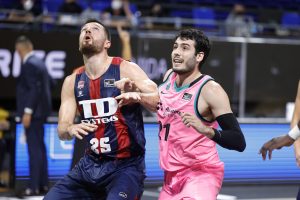El renacido Abrines tumba a un combativo Baskonia (68-72)