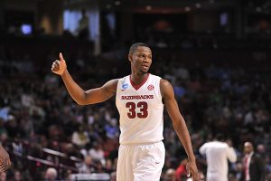 Analizando a Moses Kingsley, pura potencia a las órdenes de Mumbrú