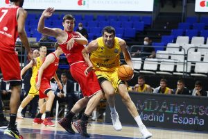 El Iberostar Tenerife sella su billete hacia Atenas (62-54)