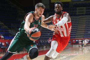 Un irreconocible Baskonia se la pega en Belgrado (90-73)