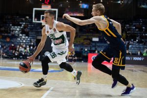 Euroliga (J1): Ganan Fenerbahce y Panathinaikos.Shields anota el tiro ganador