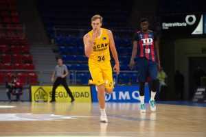 David DiLeo, carácter impasible