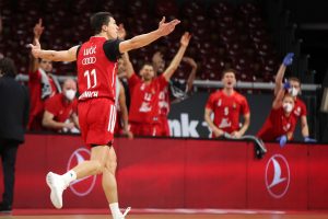 El ex ‘taronja’ Lucic guía a Bayern München para vencer a Valencia Basket (90-79)