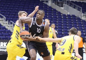 Euroliga (J9): Un triple de Siva vence a un enorme Fall. Estrella Roja sorprende a Milán