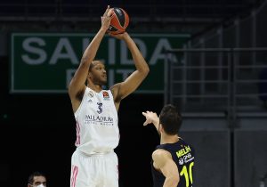 El Real Madrid se deshace con facilidad del Fenerbahce Beko (94-74)