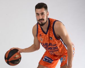 Nicola Kalinic, el chico para “todo” de Valencia Basket