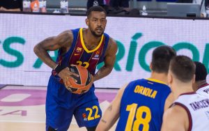 El Barça muestra carácter ante el Armani Milan (87-71)