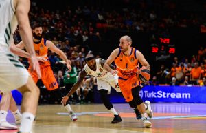 Estrella Roja da la bienvenida a Quino Colom