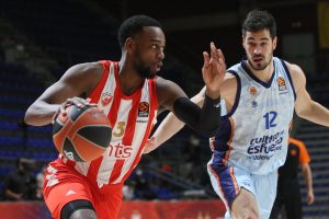 Loyd lidera el triunfo de Estrella Roja ante Valencia (76-73)