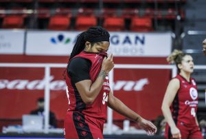 Markeisha Gatling, la pívot que guía el camino de Casademont Zaragoza