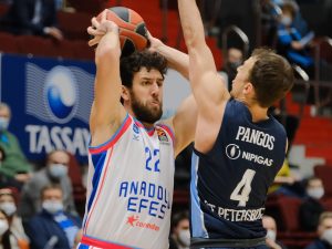 Euroliga (J21): Zenit frena a Anadolu. Khimki hace MVP a Mitoglou