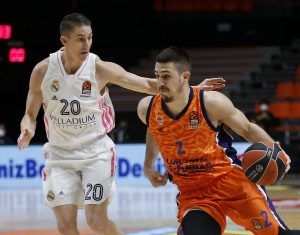 Valencia Basket se toma la venganza de la copa ante un flojo Real Madrid