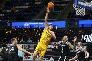 Lenovo Tenerife por fin puede hacer disfrutar a su público de su gran temporada (77-64)