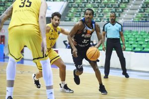 Hereda San Pablo Burgos marca territorio frente a un impresionante Sasu Salin (101-79)