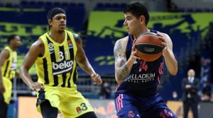 El Real Madrid da un golpe encima de la mesa en Turquía para seguir en Euroliga