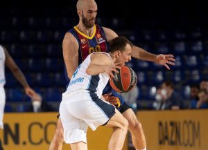 Pangos asalta el Palau y el Zenit le roba la localía al Barça (74-76)