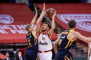 Euroliga (J34): Resúmenes, clasificación y mejor quinteto
