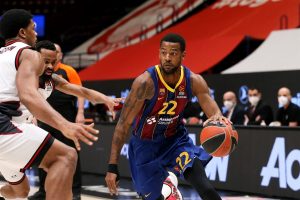 El Barça desahucia al Milan (56-72)