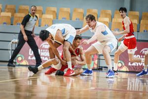 #FIBAU19 (J1): España debuta con derrota ante Argentina y el lituano Tubelis destaca