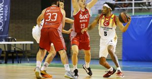 Stan Okoye, el jugador que recuperó la sonrisa en su regreso a Zaragoza