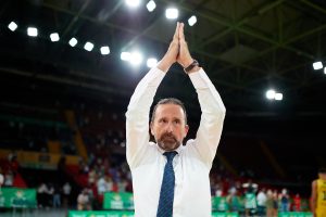 A la cuarta fue la vencida: victoria 75 para Joan Plaza como entrenador del Betis