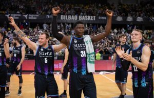 Las victorias de Surne Bilbao Basket llegan con los dobles dobles de Ángel Delgado