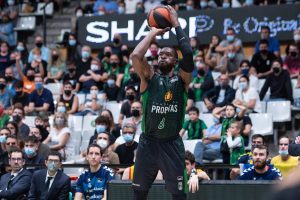 Buena declaración de intenciones del Joventut en Trento pero se quedan sin Brandon Paul
