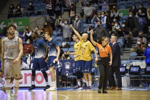 Monbus Obradoiro se sobrepone al fantasma de las navidades pasadas