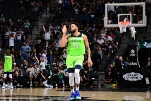Noche NBA: ¡60 puntos de Karl-Anthony Towns! Además, victorias de Warriors y Bucks