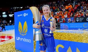 Karlie Samuelson, la conjunción indispensable de Perfumerías