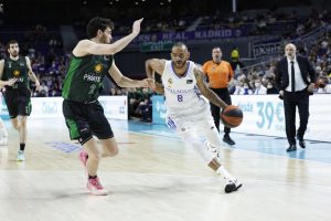 Adam Hanga y los hombres grandes del Real Madrid se lucen para vencer al Joventut (99-89)