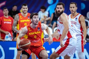 España despeja las dudas, vence a Montenegro y se clasifica para octavos (65-82)