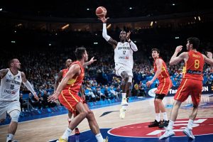 Semifinal: El duelo Schröeder vs Brown mete a España en la final