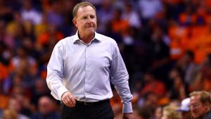 Robert Sarver tras la sanción récord impuesta por la NBA, decide vender Suns y Mercury