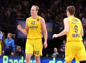 Luke Sikma: “ya no tenemos tanta intimidación ni nervios en Euroliga”