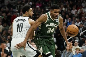 Noche NBA: Bucks sigue sin derrotas; Blazers suma la primera y Lakers en caída libre