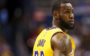 LeBron cerca de ser el máximo anotador de la historia: cuántos puntos le faltan