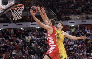 Vezenkov sigue dominando la Euroliga con su cuarto MVP de la jornada