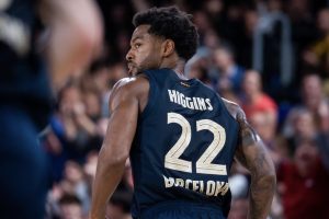 El Barça vence al Baskonia con un Higgins que se dejó lo mejor para el final