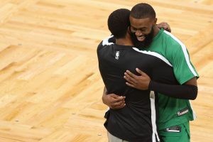 Jaylen Brown respaldó a Irving y anticipó que la NBPA apelará la suspensión
