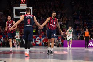 Baskonia vuelve a la victoria por la puerta grande