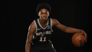 La expsicóloga de los Spurs llegó a un acuerdo con Josh Primo