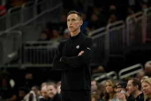 Steve Nash deja de ser entrenador de Nets. La controversia sigue instalada en Brooklyn
