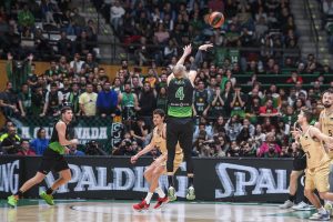 Tomic y Ribas, dos ex que se vengan en el derbi catalán