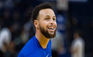 Stephen Curry se divierte con los comentarios de la gente sobre su video viral