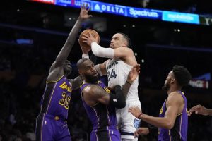 Noche NBA: Fin de la racha de Grizzlies, 48 puntos de Irving y Nuggets lidera