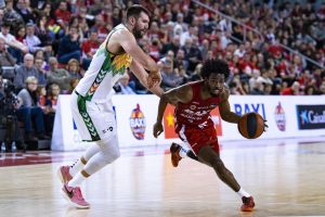 Malas noticias para Bilbao: Jeff Withey, lesionado