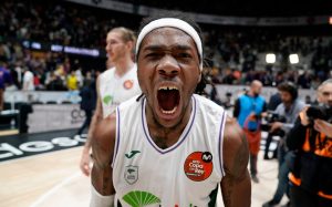 Unicaja tumba al vigente campeón en una prórroga de infarto (87-89)